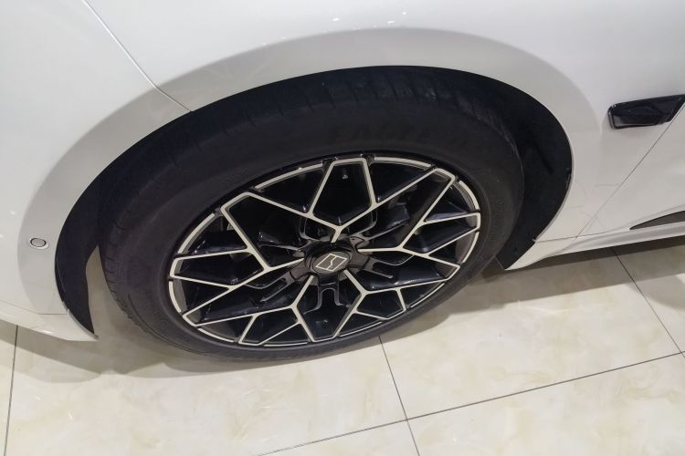 极氪001 2024款 WE版 100kWh 后驱车身外观6007