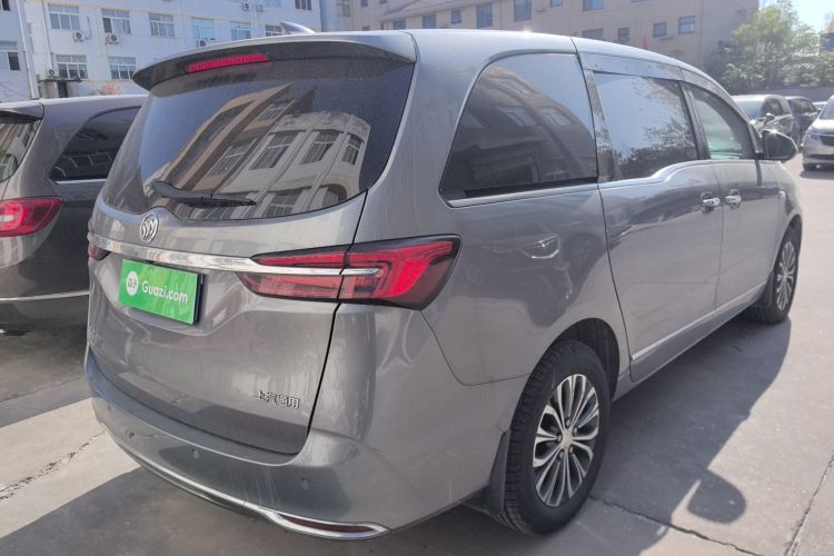 别克GL8 2022款 陆上公务舱 652T 豪华型车身外观7