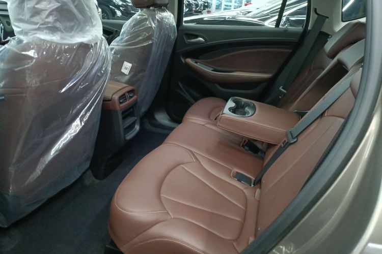 别克 昂科威 2019款 28T 四驱精英型 国VI中控内饰7004