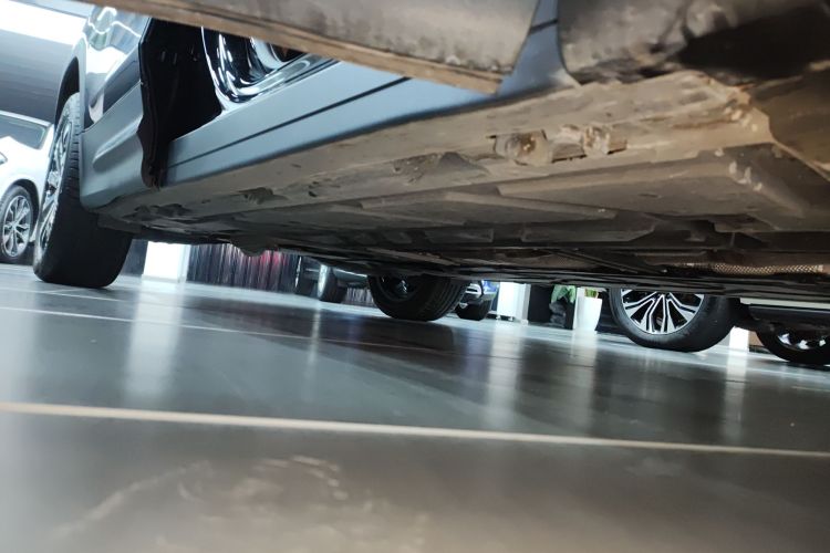 奔驰GLB 2024款 改款 GLB 220 时尚型局部细节9001