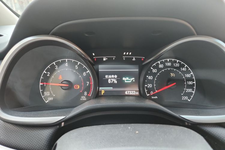 雪佛兰 科鲁泽 2020款 轻混 Redline 320T 双离合欢快版中控内饰14