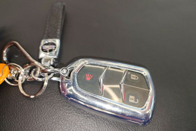 凯迪拉克XT4 2021款 28T 两驱技术型中控内饰11