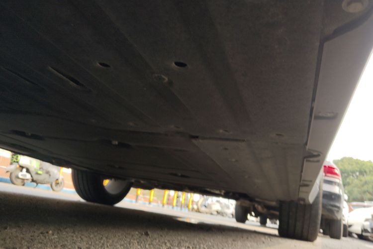 零跑汽车 零跑C16 2024款 增程 200激光雷达版局部细节9001