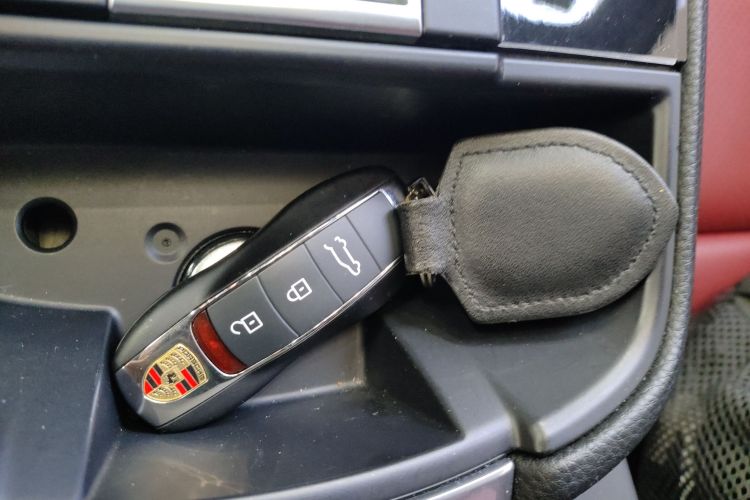 保时捷 2022款 Macan 2.0T中控内饰7001