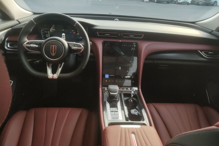 红旗H5 2025款 1.5T DCT玄影版中控内饰12