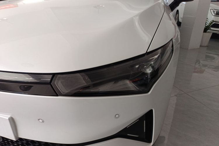 小鹏P5 2022款 550E局部细节36