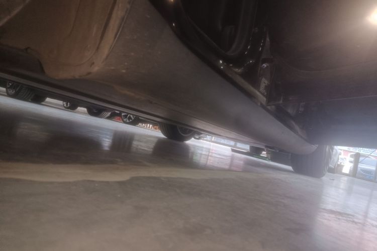 特斯拉 Model Y 2022款 长续航全轮驱动版局部细节9001