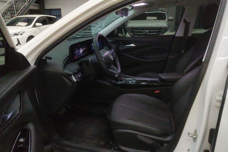 别克 威朗 2023款 Pro 乐享版中控内饰7003