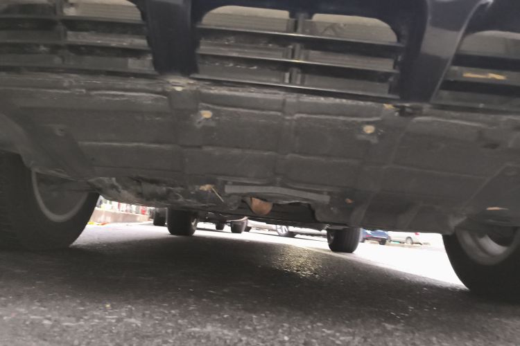 丰田 汉兰达 2011款 2.7L 两驱7座精英版局部细节9008