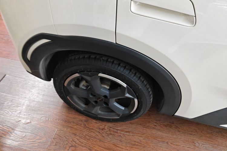 比亚迪 海鸥 2024款 荣耀版 405km 飞翔版车身外观6008