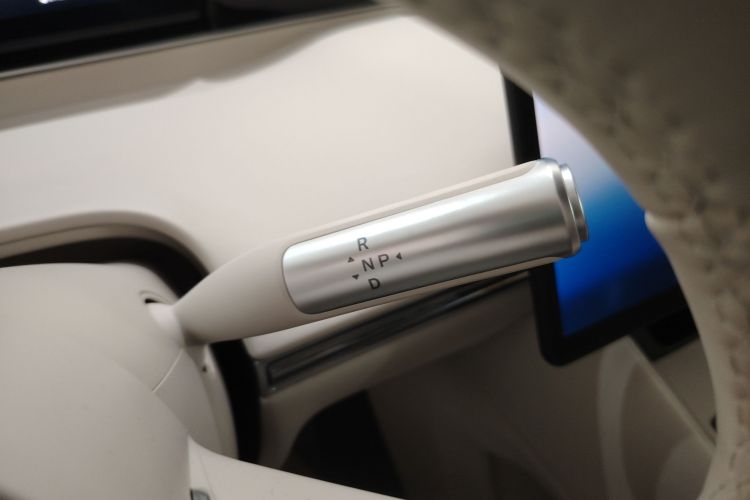 鸿蒙智行 智界R7 2025款 增程 251km Max中控内饰18