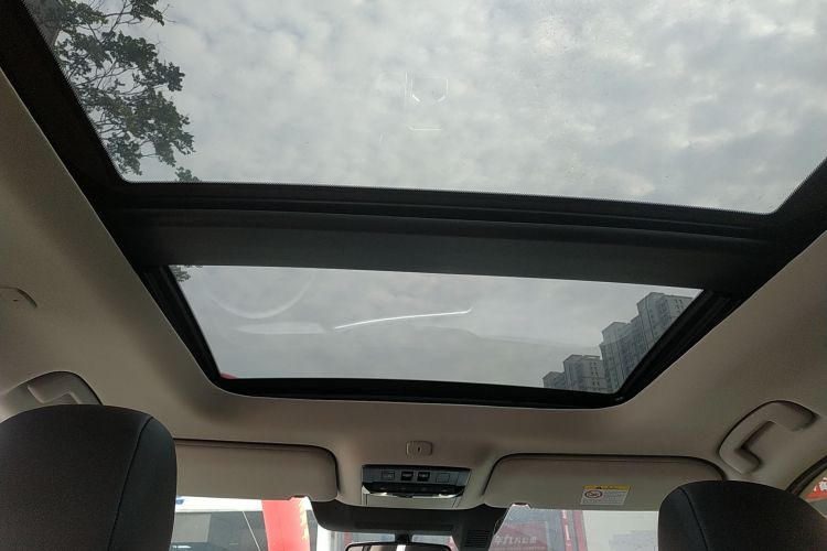 日产 探陆 2024款 380VC-TURBO 四驱智尊版 6座局部细节22