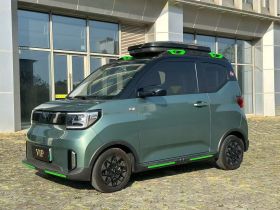 五菱汽车 宏光MINIEV 2022款 GAMEBOY 300km 玩咖款 磷酸铁锂