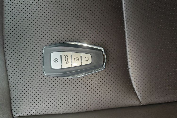 吉利汽车 嘉际 2021款 1.8TD DCT豪华型中控内饰11