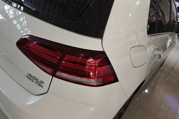 大众 高尔夫 2020款 280TSI DSG舒适型车身外观9