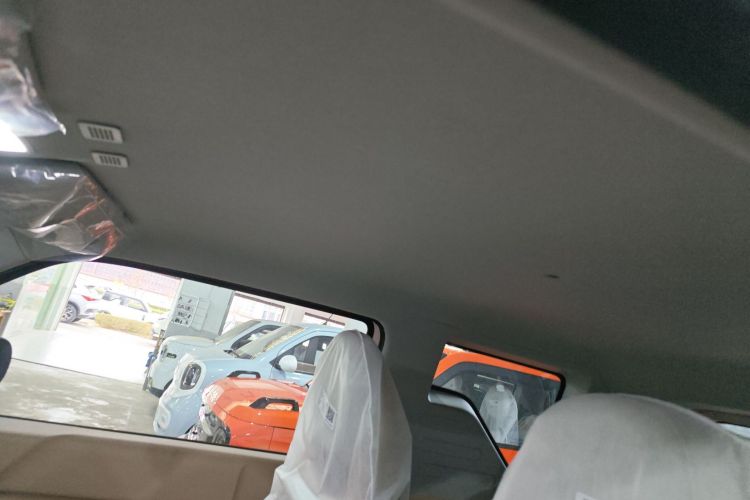 吉利银河 2024款 熊猫mini 200km 耐力熊中控内饰22