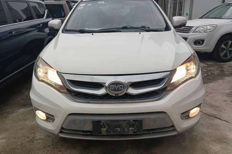 比亚迪S7 2016款 2.0T 自动尊贵型Plus车身外观6001