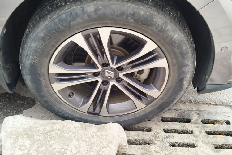 宝沃BX7 2016款 28T 两驱豪华版 5座车身外观10