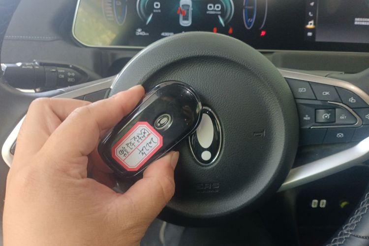 欧拉好猫 2022款 400km标准续航 豪华型 磷酸铁锂中控内饰11