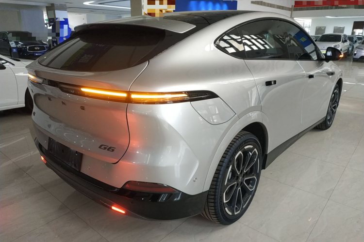 小鹏G6 2025款 625 长续航 Max 科技版车身外观7