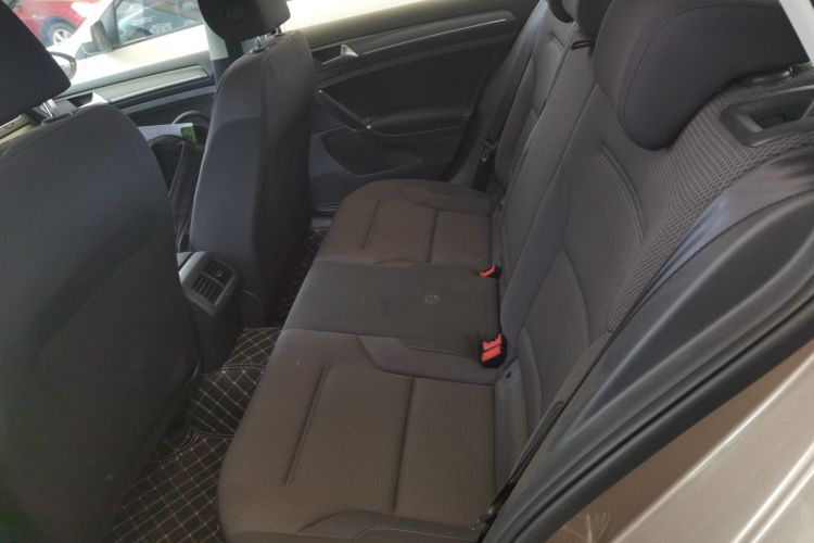 大众 高尔夫 2016款 230TSI 自动舒适型中控内饰21