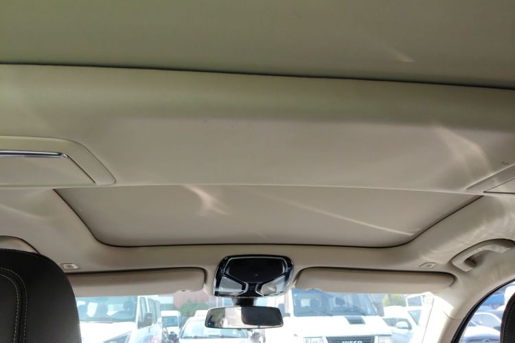 宝马7系 2017款 730Li 领先型局部细节22