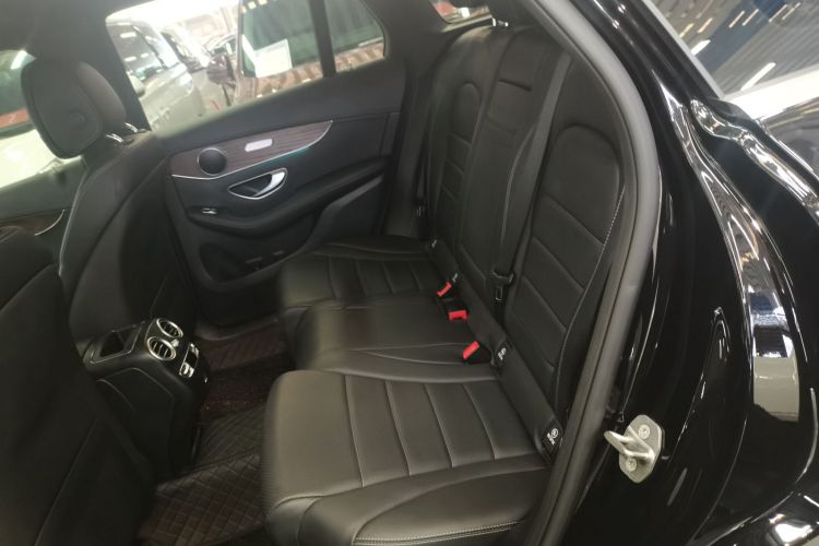 奔驰GLC 2022款 改款 GLC 300 L 4MATIC 动感型中控内饰7004