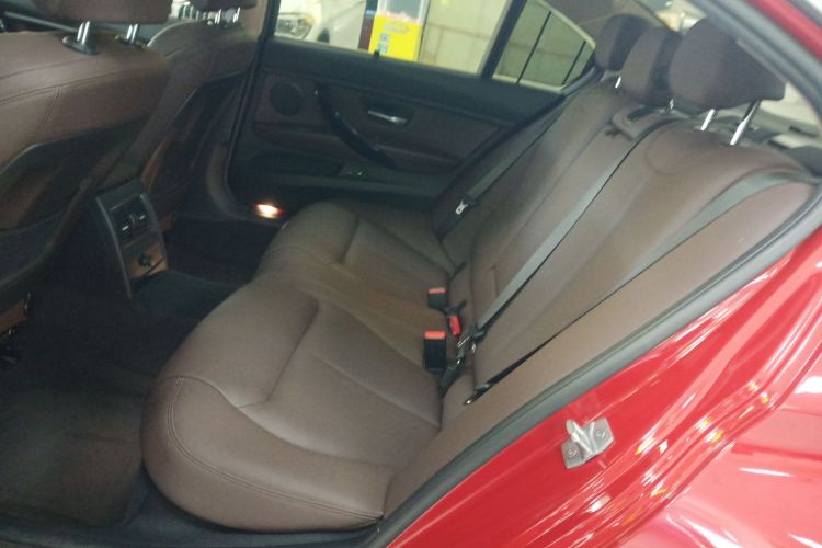 宝马3系 2019款 320Li 时尚型中控内饰21