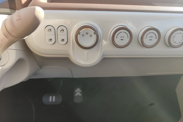 奔腾小马 2026款 222km 萌趣马 Plus中控内饰18