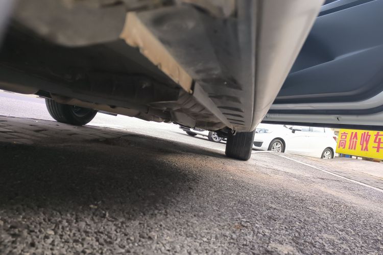 丰田 YARiS L 致炫 2020款 致炫X 1.5L CVT领先版局部细节9002