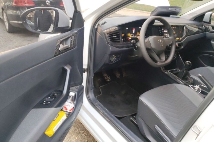 大众 朗逸 2023款 新锐 1.5L 手动新逸版中控内饰7003