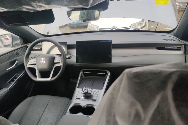 比亚迪 秦PLUS 2025款 DM-i 智驾版 55KM超越型中控内饰7002
