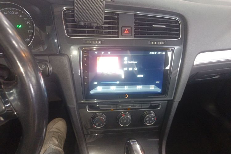 大众 高尔夫 2019款 280TSI DSG舒适型 国VI中控内饰16