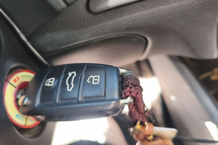 奥迪A3 2018款 30周年年型 Sportback 35 TFSI 进取型中控内饰11