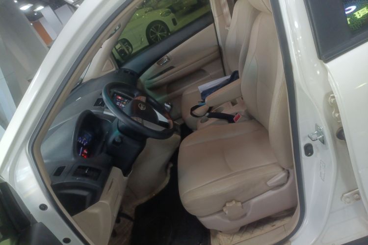 比亚迪S6 2014款 2.0L 手动豪华型 5座局部细节19