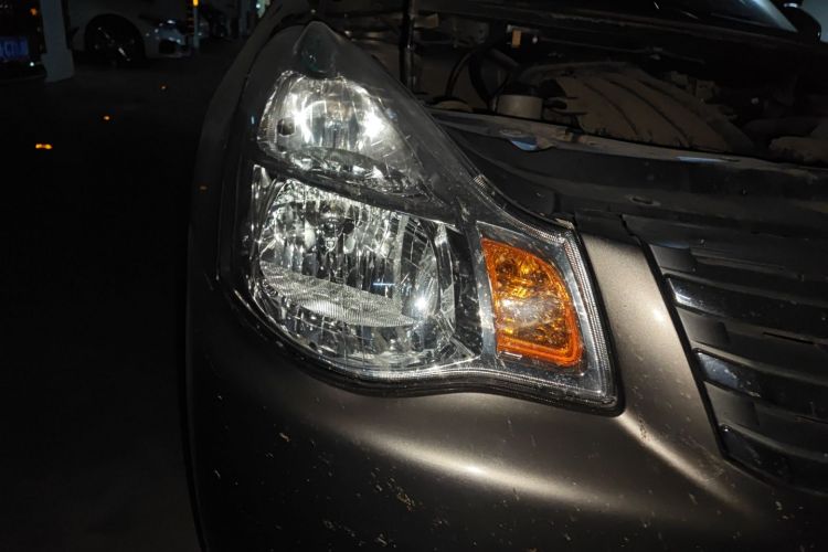 日产 轩逸 2012款 经典 1.6XE 手动舒适版车身外观8