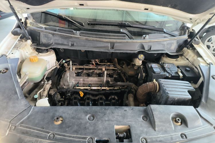 东风风光 风光580 2016款 1.8L 手动舒适型机舱底盘24