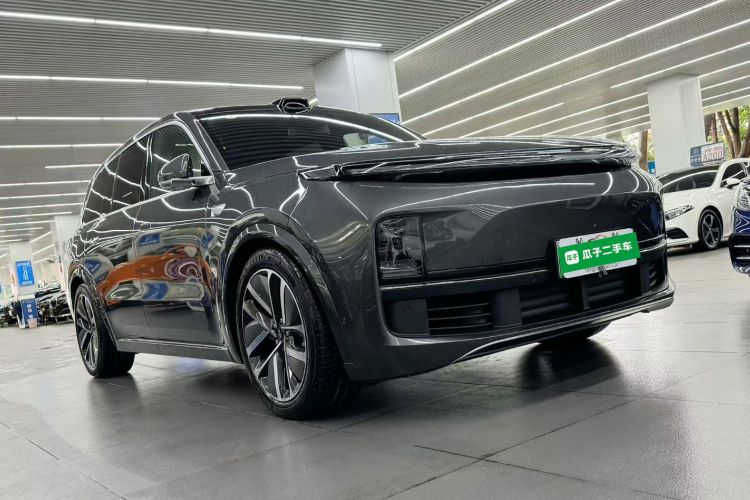 理想汽车 理想L9 2022款 Max车身外观3