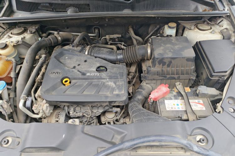 比亚迪 宋 2016款 2.0TID 自动尊贵型局部细节24