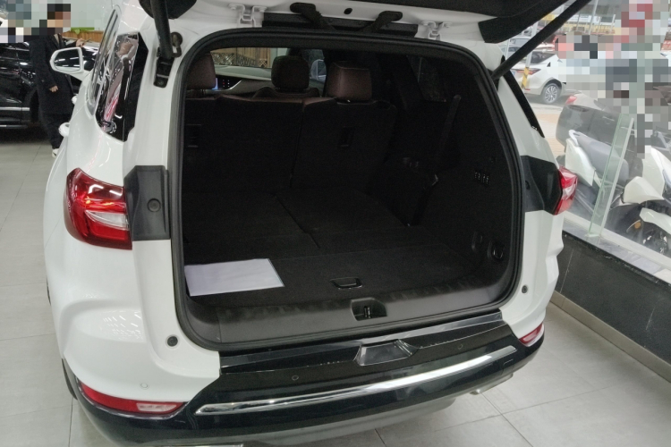 别克 昂科旗 2020款 28T 四驱尊享旗舰型机舱底盘23