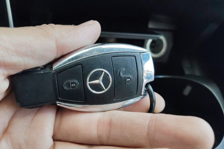 奔驰GLC 2016款 GLC 200 4MATIC中控内饰11