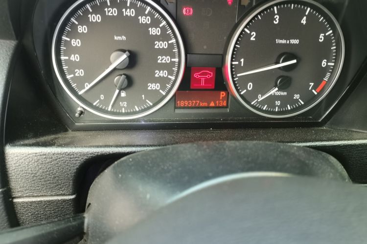 宝马X1 2012款 sDrive20i 领先型中控内饰15