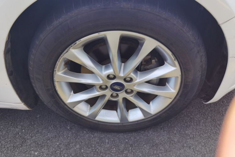 福特 蒙迪欧 2017款 改款 EcoBoost 180 时尚型车身外观6007