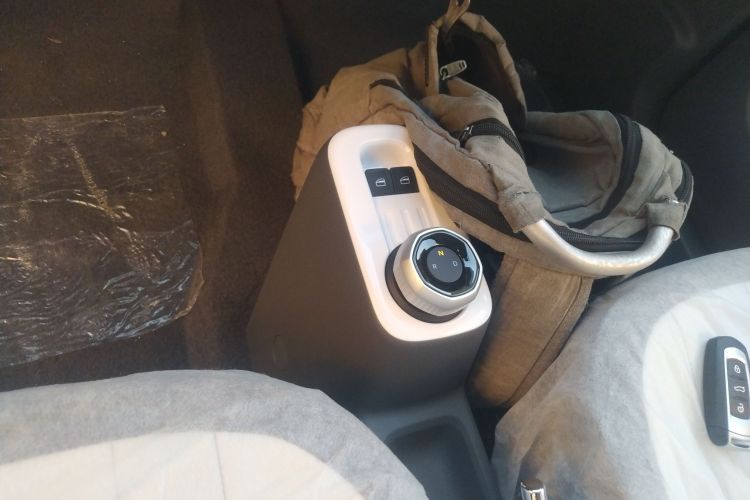 吉利银河 2025款 210km 熊猫卡丁局部细节18