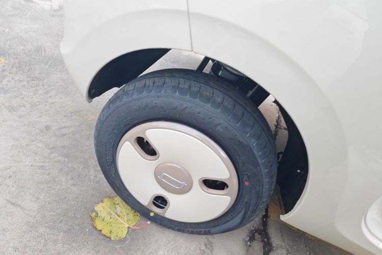 奔腾小马 2026款 222km 萌趣马 Plus车身外观6008