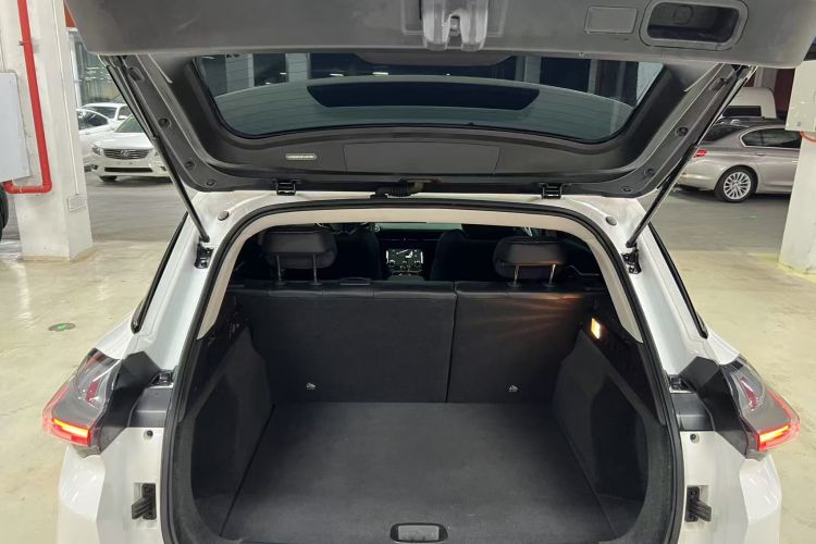 哪吒汽车 2023款 哪吒U-Ⅱ 挑战版 500 U秀 磷酸铁锂局部细节23