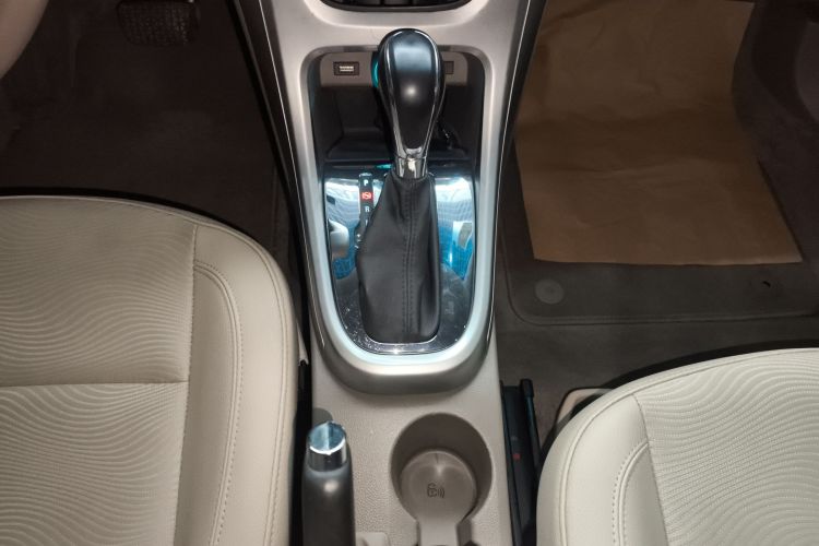 别克 英朗 2013款 GT 1.6L 自动时尚版局部细节18