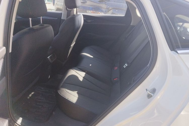 比亚迪 海豹06新能源 2026款 DM-i 超享版 128KM豪华版中控内饰21