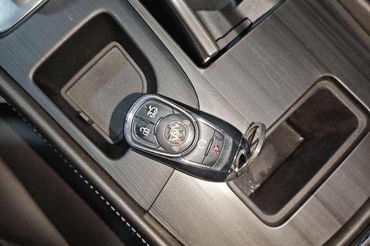 别克 君越 2021款 652T 豪华型中控内饰11