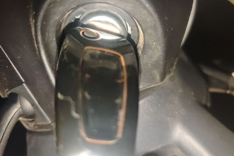 福特 福克斯 2012款 两厢 1.6L 自动风尚型中控内饰7001